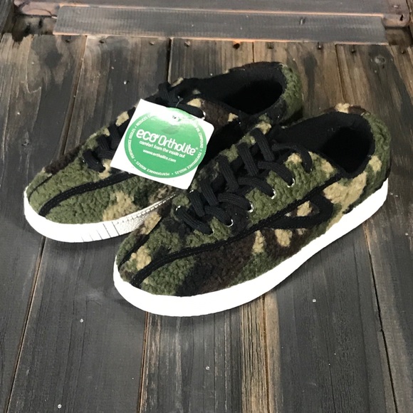 tretorn camouflage shoes